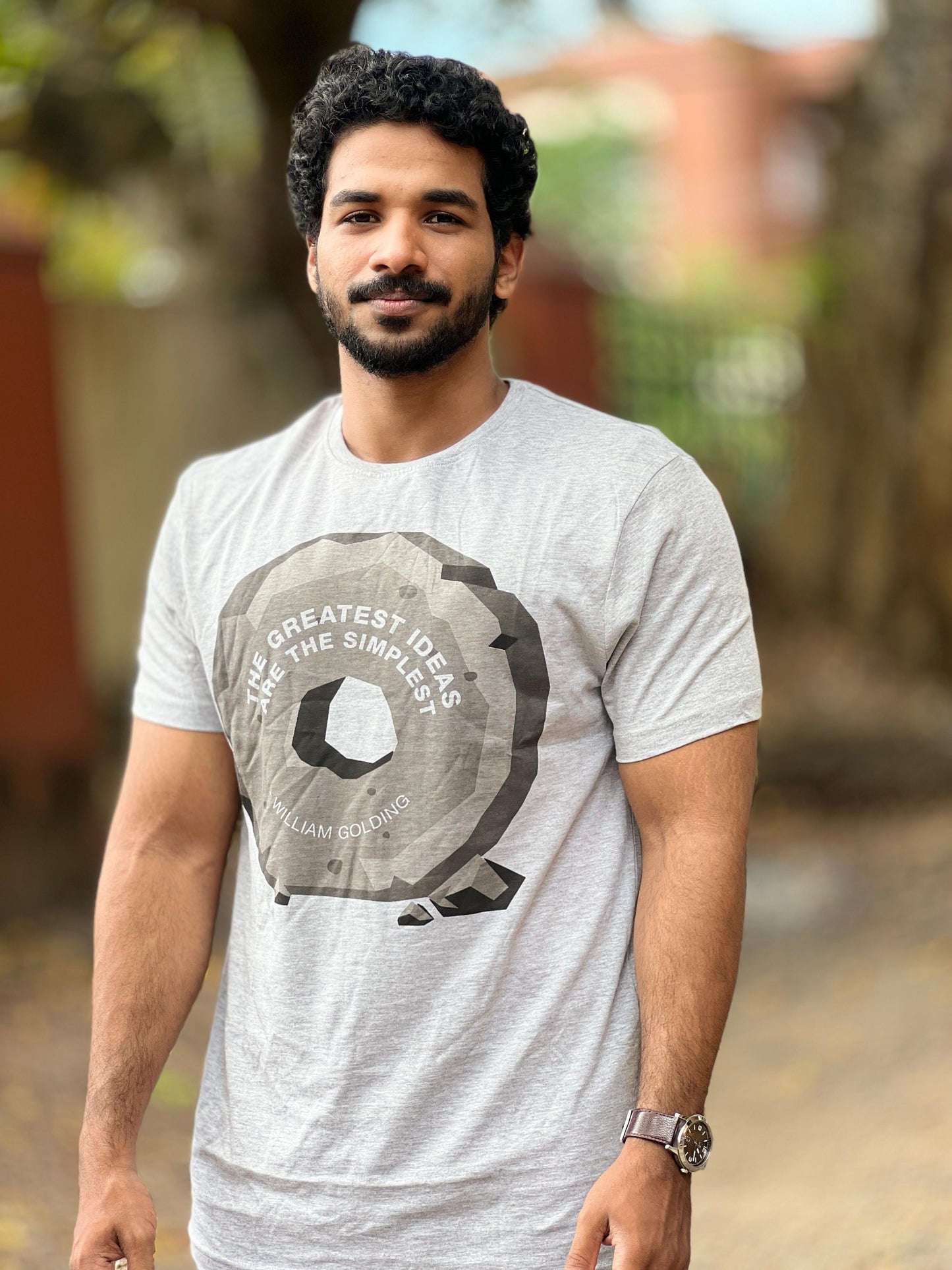 T Shirt: The Great Ideas - Grey